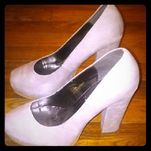 Grey heel shoes