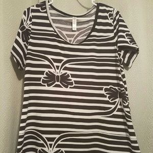 Perfect T LuLaRoe Large