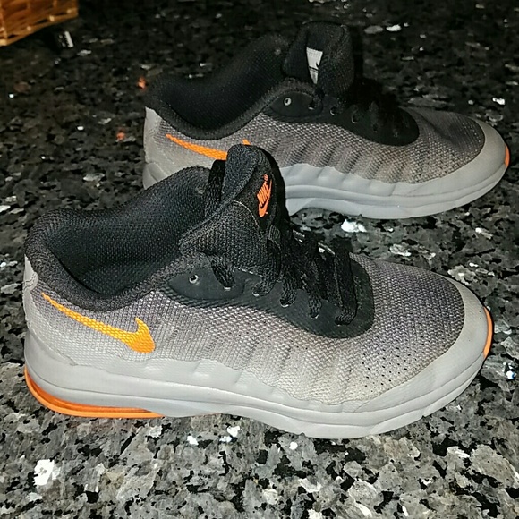 Nike Air Max Invigor size 12C