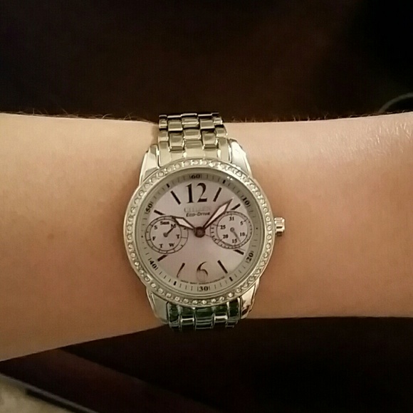 Citizen Eco Drive Women\'s Watch main image 4