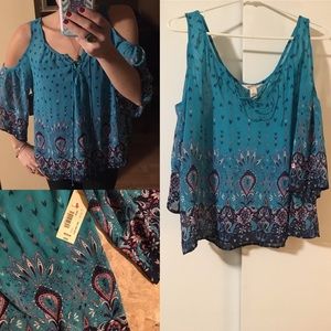 Women's Blouse size M BNWT