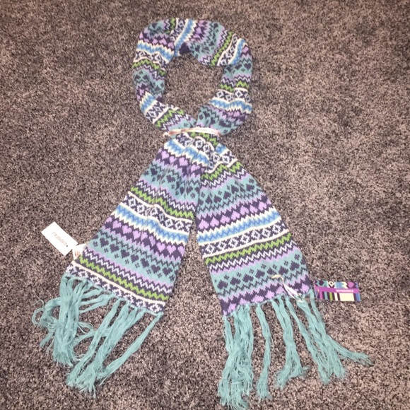 Brand NWT Reversible Aeropostale Scarf - Picture 2 of 4