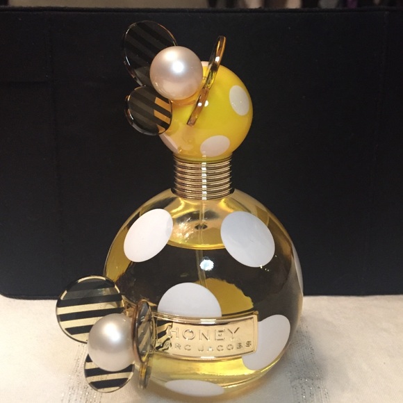Marc Jacobs honey perfume 3.4oz