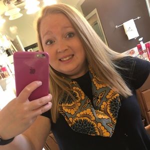 Meet your Posher, Ashley