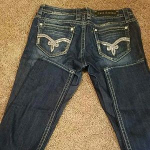 BRAND NEW ROCK REVIVAL SKINNY JEANS