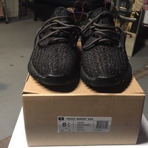 Adidas Yeezy Boost 350 "Pirate Black"
