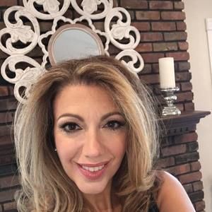 Meet your Posher, Diane