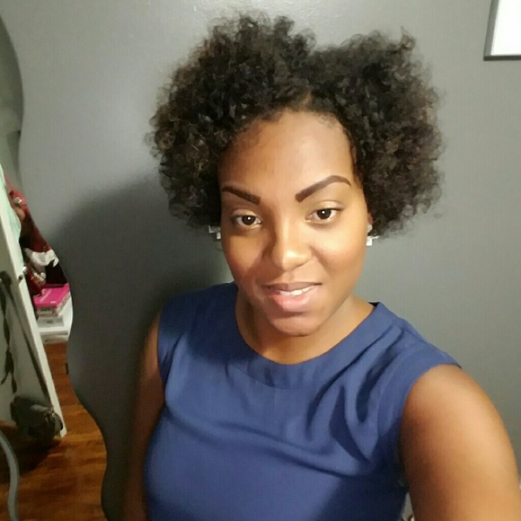 Meet your Posher, Camille