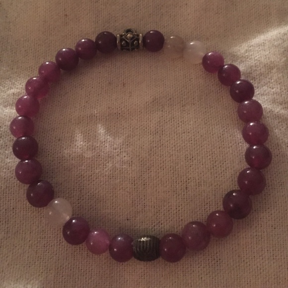 Beaded charm bracelet