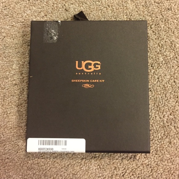 UGG sheepskin care kit