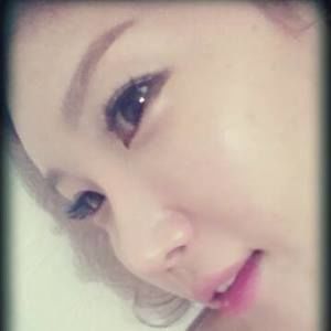 Meet your Posher, Esther