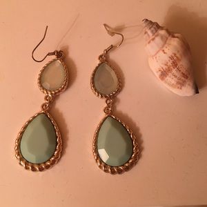 Beautiful mint teardrop earrings!