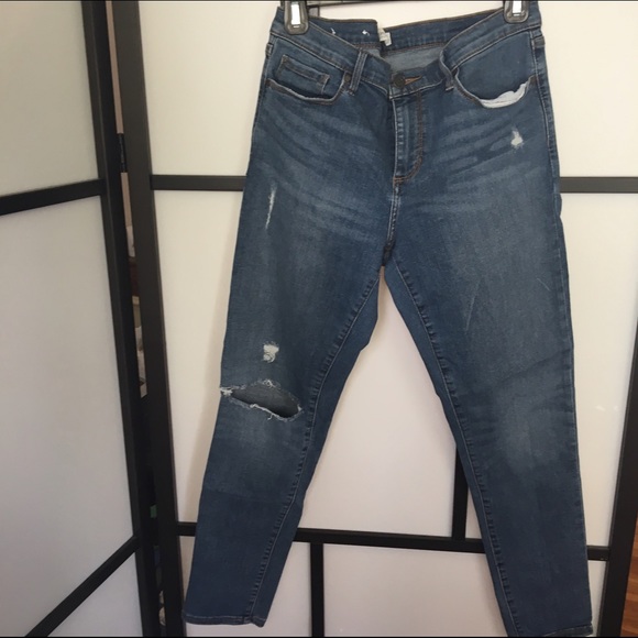 Banana Republic Skinny Ankle distressed denim