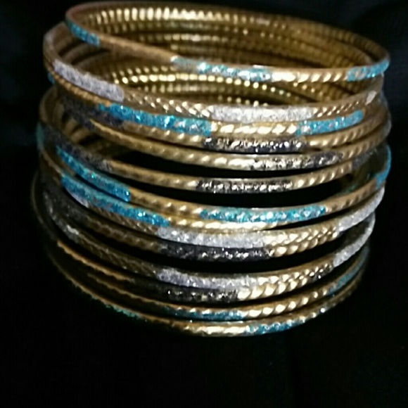 Glass bangle bracelets