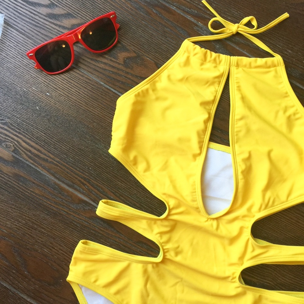 Sexy yellow cutout halter monokini - Picture 2 of 8
