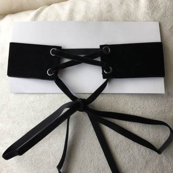 Thick corset velvet Choker - Picture 2 of 3