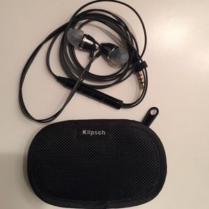 Klipsch S4i In-Ear Noise Isolation Headphones.
