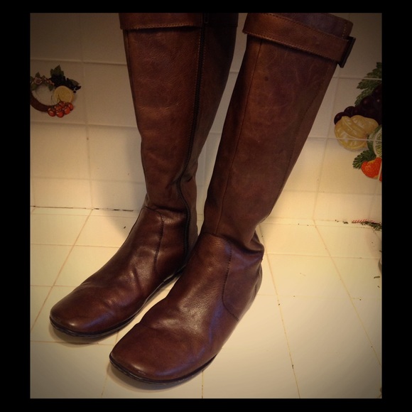 Born Long Brown Boots Buckle Side Size 8 1/2 / 40