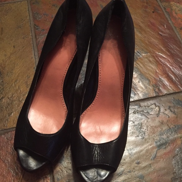 Vince Camuto Black Peek Toe Heels