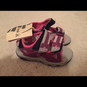 Toddler girls Kamik sport sandals