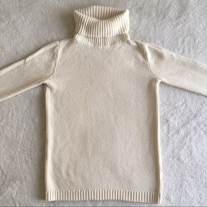 Turtle neck sweater