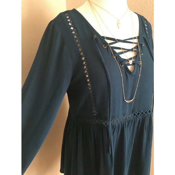 ‼️LAST ONE-Small‼️Lace-Up Crochet Trimmed Blouse - Picture 3 of 4