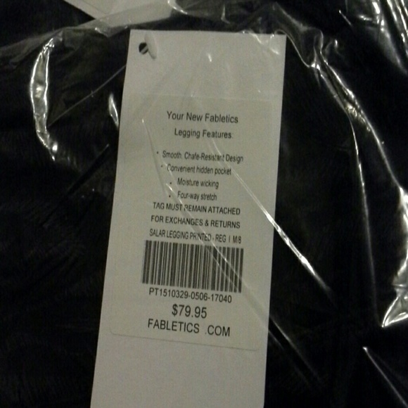 [Fabletics] NWT Salar legging zebra print - Picture 4 of 4