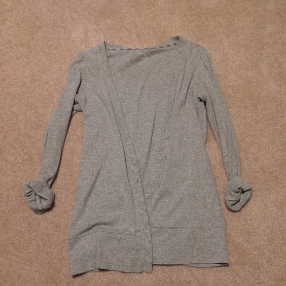 Grey cardigan