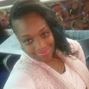 Meet your Posher, Shaenea