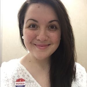 Meet your Posher, Ana