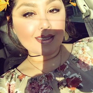 Meet your Posher, Claudia