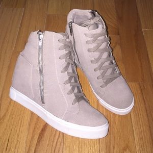 Steve Madden High Top Wedge Sneaker - BRAND NEW