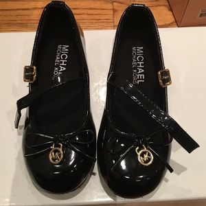 Michael Kors toddler patent leather shoes US8 new