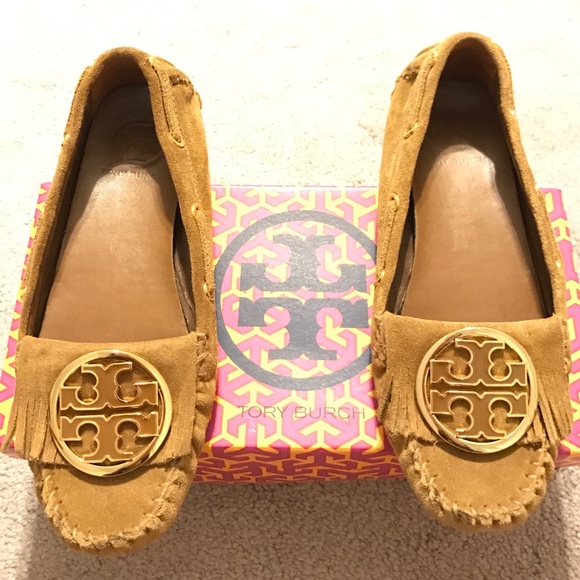 Tory Burch Alexandra suede moccasins !