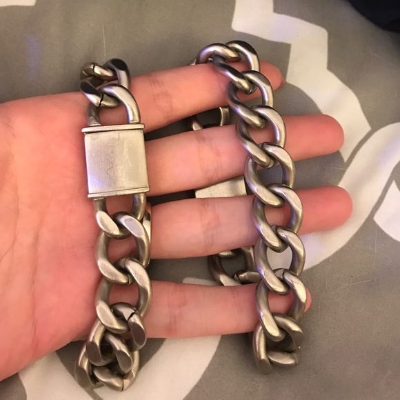 Two fossil men's brackets