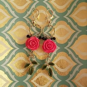 Diamond and rose dangle earings