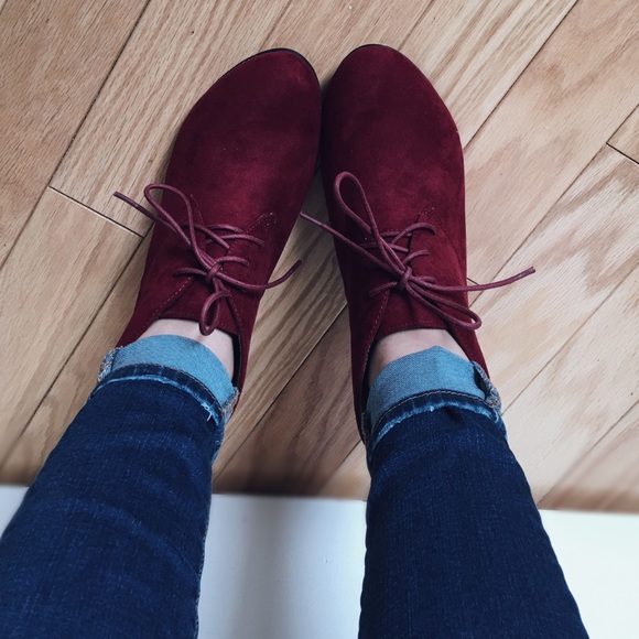 Last Pair! Kenzie Merlot Wedge Booties - Picture 3 of 3