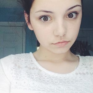 Meet your Posher, Liv