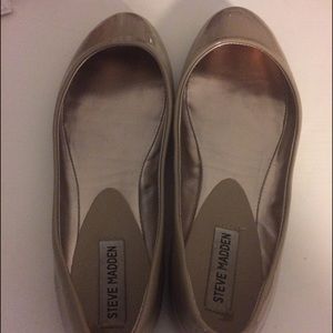 Steve Madden nude flats- size 9