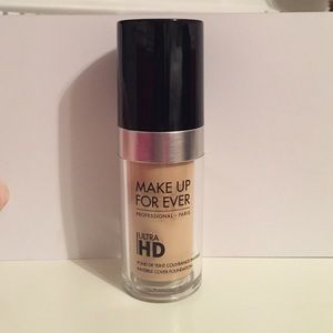 Makeup forever ultra HD foundation