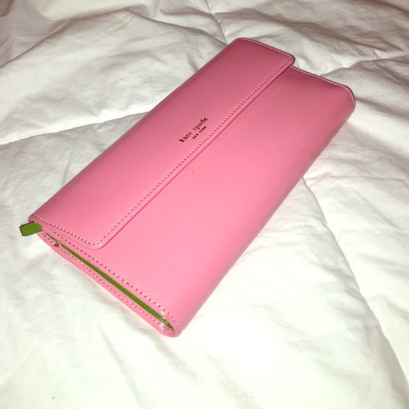 Kate Spade light pink wallet