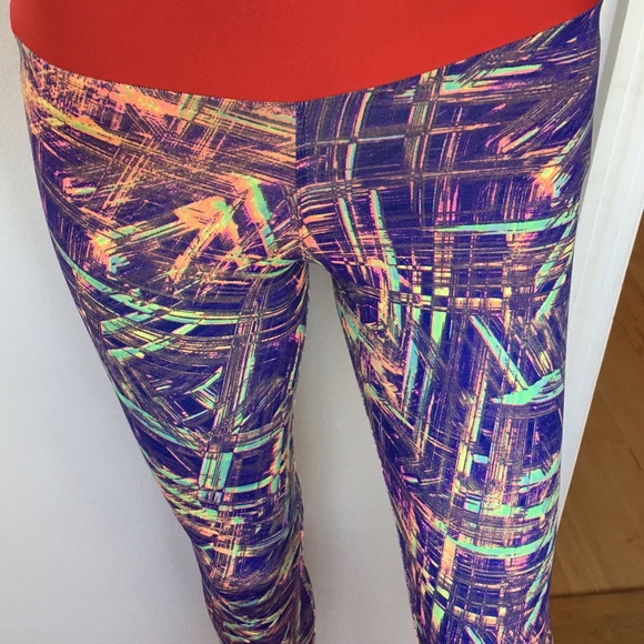 Designer Capris - Picture 2 of 4