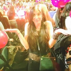 Meet your Posher, Elizabeth