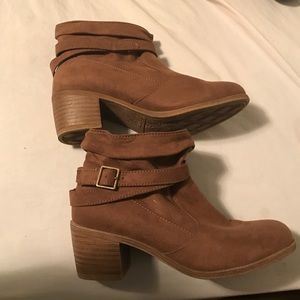 American eagle brown ankle boots