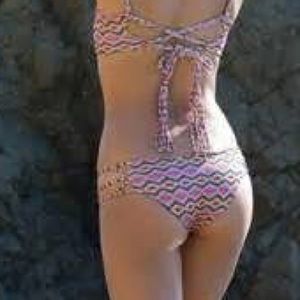 Acacia la Riviera bottoms