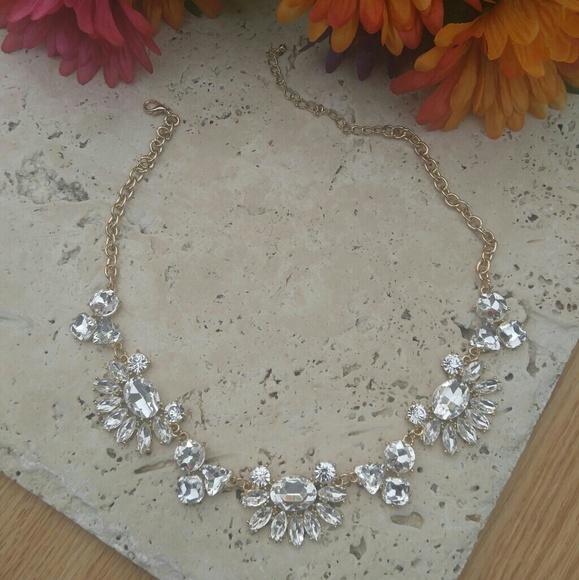 Crystal  statement necklace - Picture 3 of 3