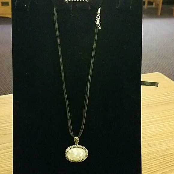Lia Sophia necklace