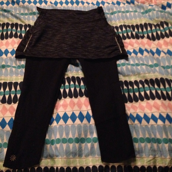 Athleta skirt with connected leggings
