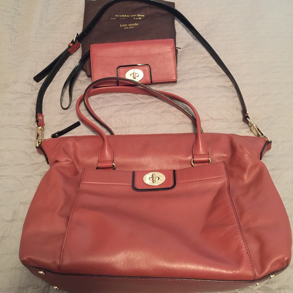 Kate Spade bag with wallet & dust bag.