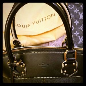 AUTHENTIC LOUIS VUITTON BLACK SUHALI LOCKIT PM